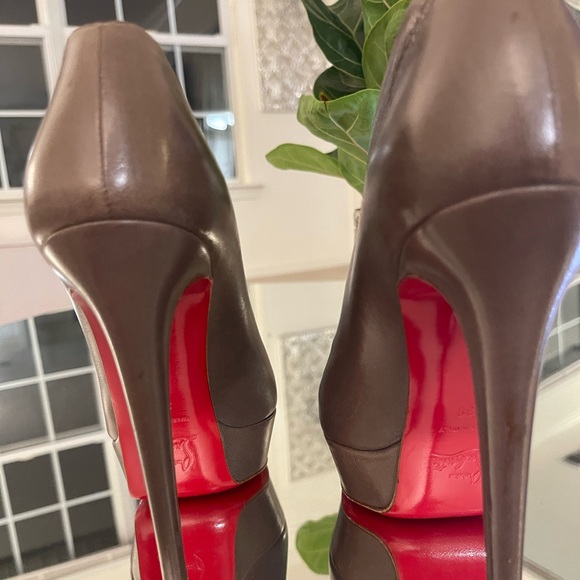 Christian Louboutin Black Leather Fast Plato Platform Booties size 39 - Picture 17 of 17